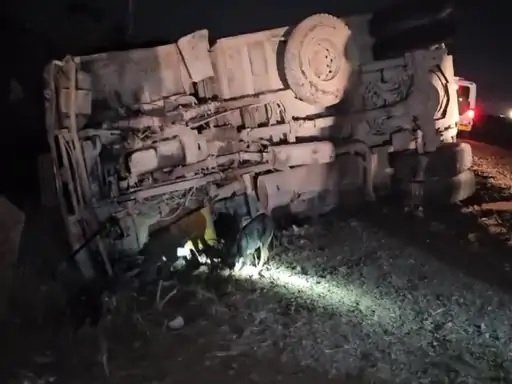 uncontrolled truck collides with rps officials vehicle in bundi driver killed