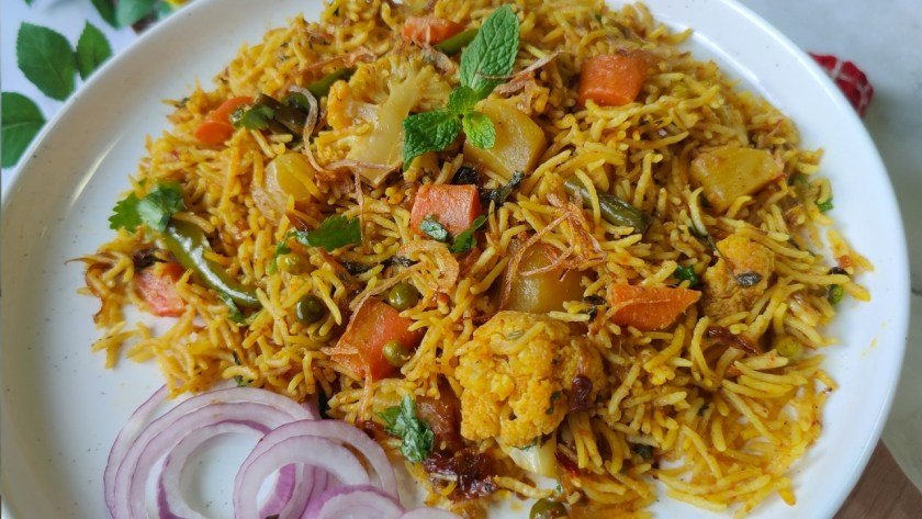Authentic Veg Biryani Recipe – Easy & Flavorful One-Pot Meal 6 Veg Biryani