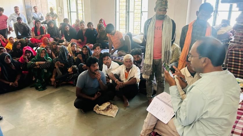 सांसद Mannalal Rawat उदयपुर में प्रवासी श्रमिकों के लिए मजदूरी भुगतान सुनिश्चित करने के लिए हस्तक्षेप करता है 5 मनलल रावत