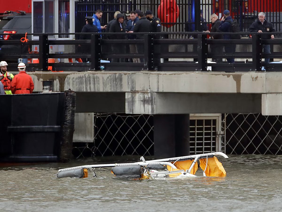 NYC Helicopter Crash: Six Dead Including Siemens Exec and Family, Investigators Focus on Rotor Failure 5 NYC Helicopter Crash