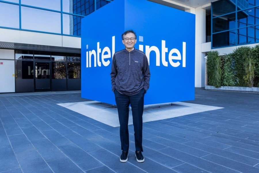 Intel leadership restructure