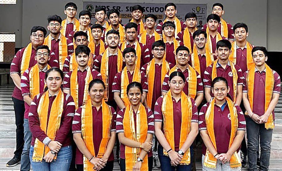 mds school shines in jee main april 2025 veer sharma tops udaipur with 99 95 percentile