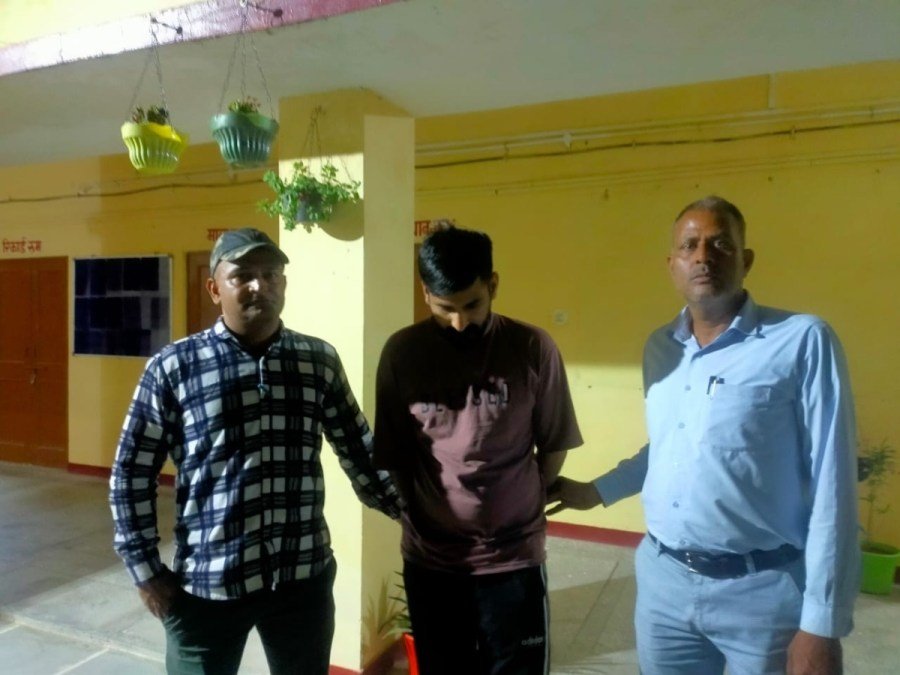 Rajasthan ACB Arrests Patwari in Rajsamand for Accepting ₹7,000 Bribe Through Minor 6 ACB Arrests Patwari in Rajsamand