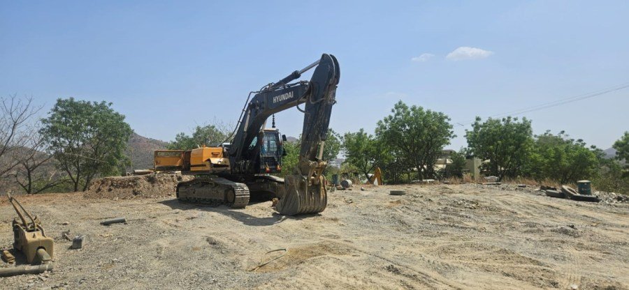 UDA Cracks Down on Illegal Hill Excavation Linked to Industrialist Madan Paliwal’s Firms in Udaipur’s Morwania 7 Madan Paliwal illegal excavation