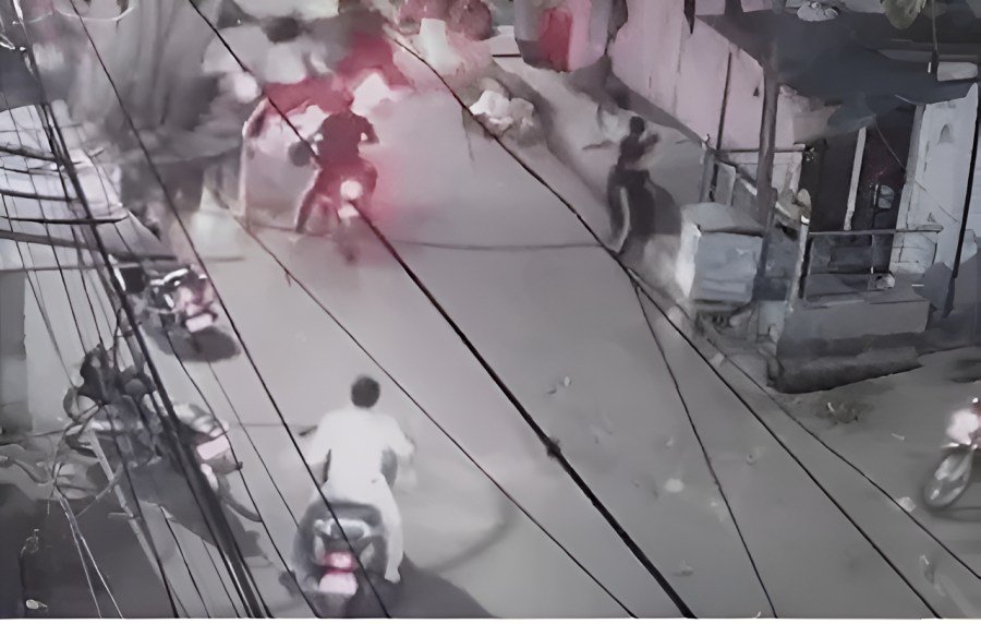 Uncontrolled SUV Plows Through Crowd in Jaipur, Leaving Two Dead and Seven Injured 5 Uncontrolled SUV