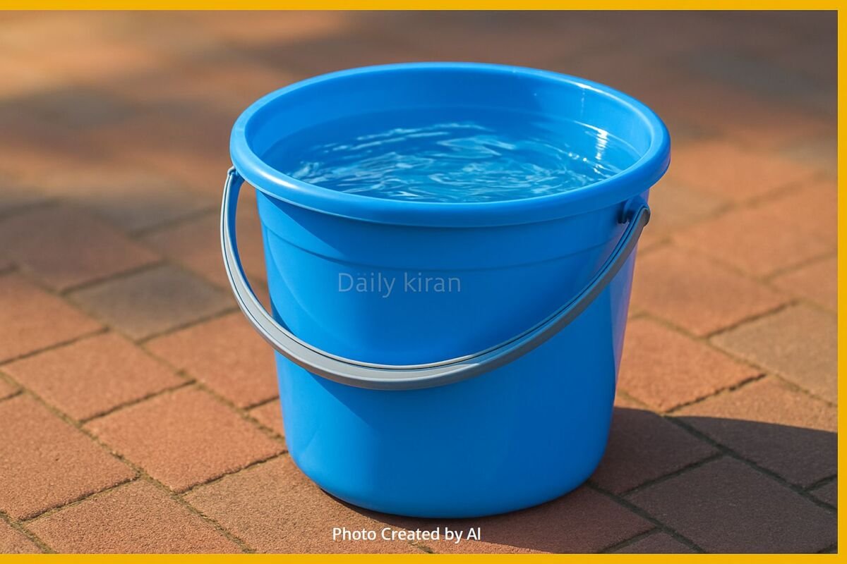 Water Bucket Magic: Why You Should Keep One in Your AC Room 5 Water Bucket