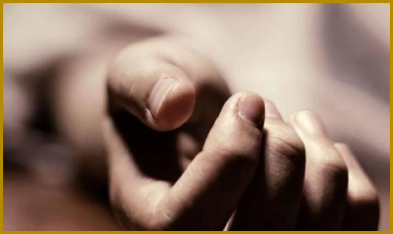 Tragic Incident in Noida: Young Man Jumps from 12th Floor Tragic Incident in Noida: Young Man Jumps from 12th Floor