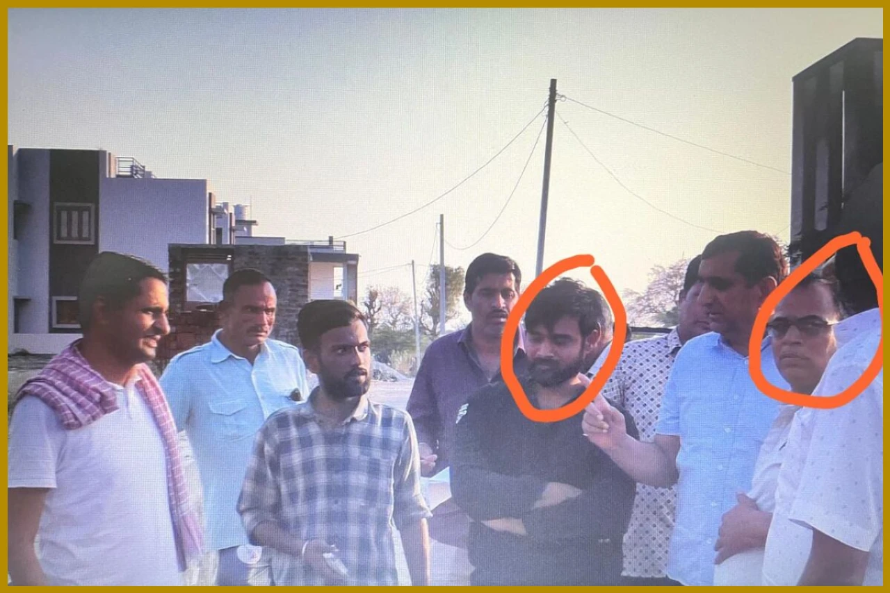 Sirohi VDO, Son Held Taking ₹1 Lakh Bribe 3 Sirohi VDO,