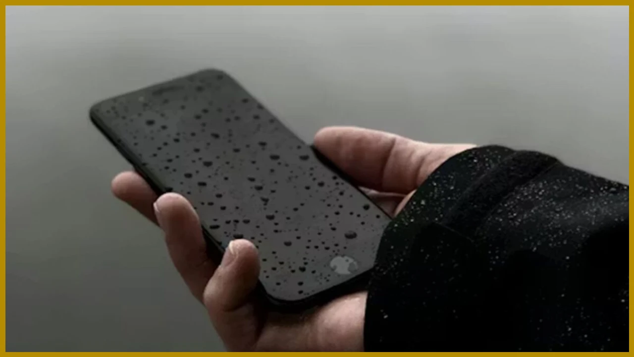 Smartphone becomes waterproof for Rs 10 this Holi!