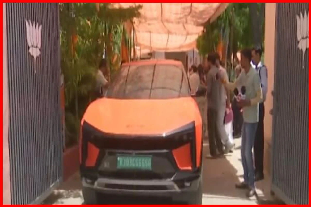 BJP Leader Madan Rathore Embraces Electric Vehicle Following PM Modis Save Petrol Message