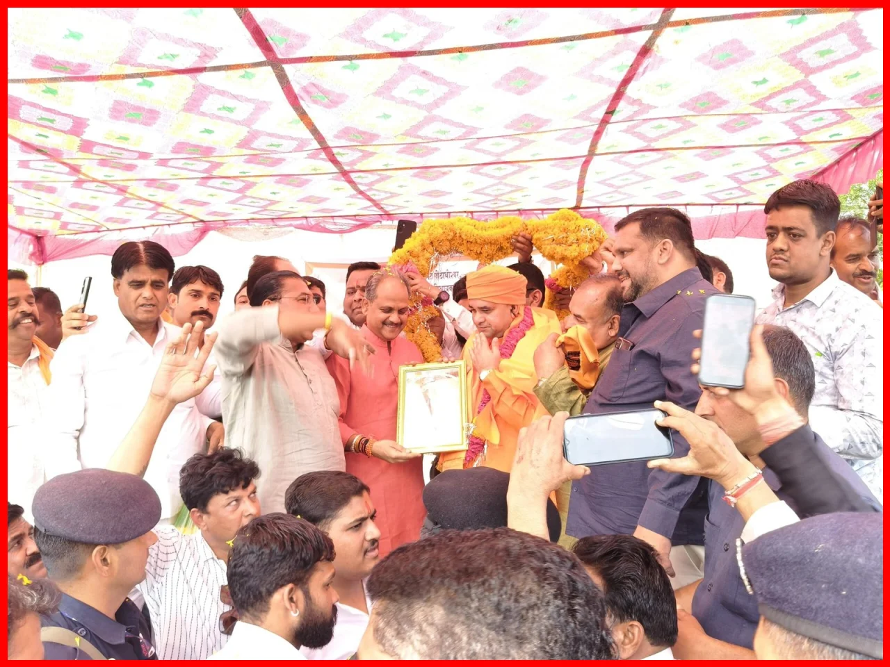 BJP Welcomes MLA Baba Balaknath in Pratapgarh with Enthusiastic Reception