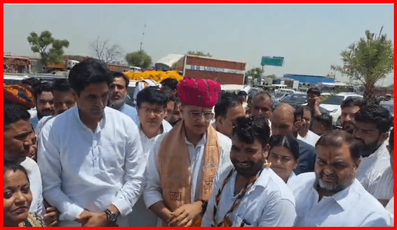 Sachin Pilot Receives Grand Welcome in Kishangarh Amidst Party Enthusiasm