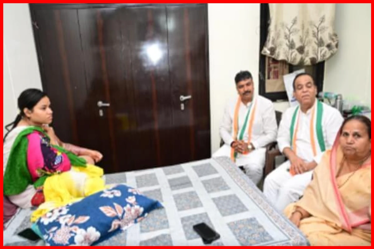 Opposition Leader Visits Burn Victim, Criticizes VIP Culture Impact on Livelihoods
