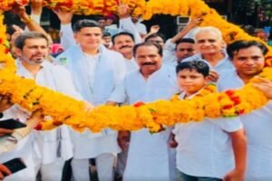 Sachin Pilot Receives Grand Welcome in Tonk Amidst Enthusiastic Supporters