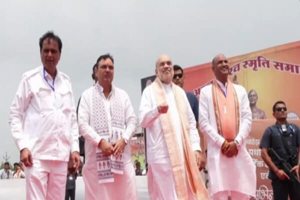 Amit Shah Unveils 21-Foot Statue of Atal Bihari Vajpayee in Nimbahera, Criticizes Congress Over Vande Mataram