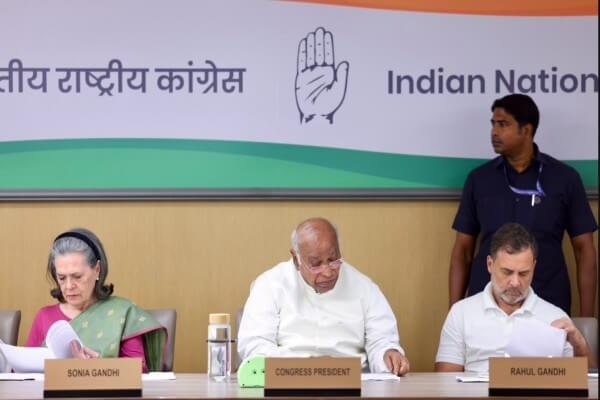 Rahul Gandhi Claims Modi Government is in its Final Phase, Successor Search Begins