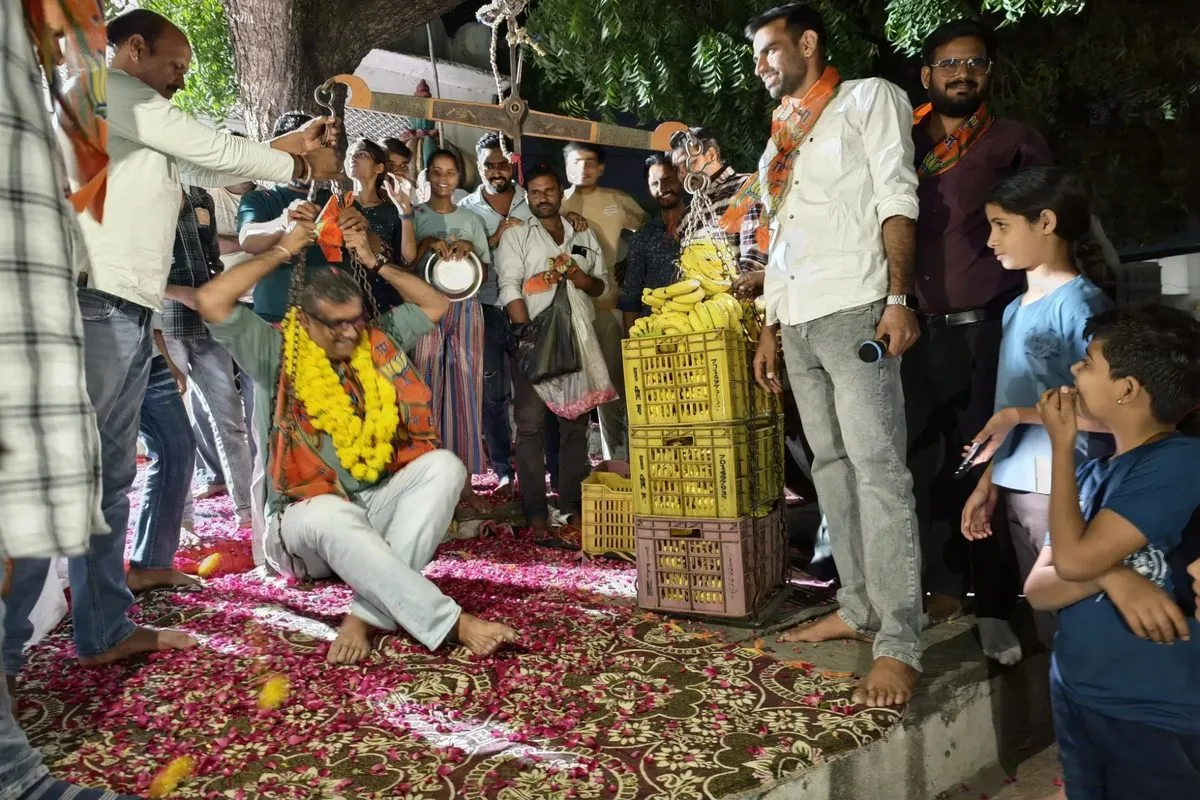 BJP Candidate Karnveer Singh Rathore Weighed with Bananas in Shardul Khera