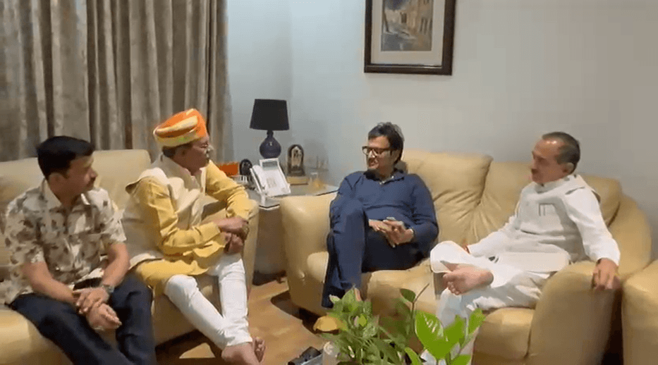BJP Leaders Visit Rajendra Rathore After His Angioplasty