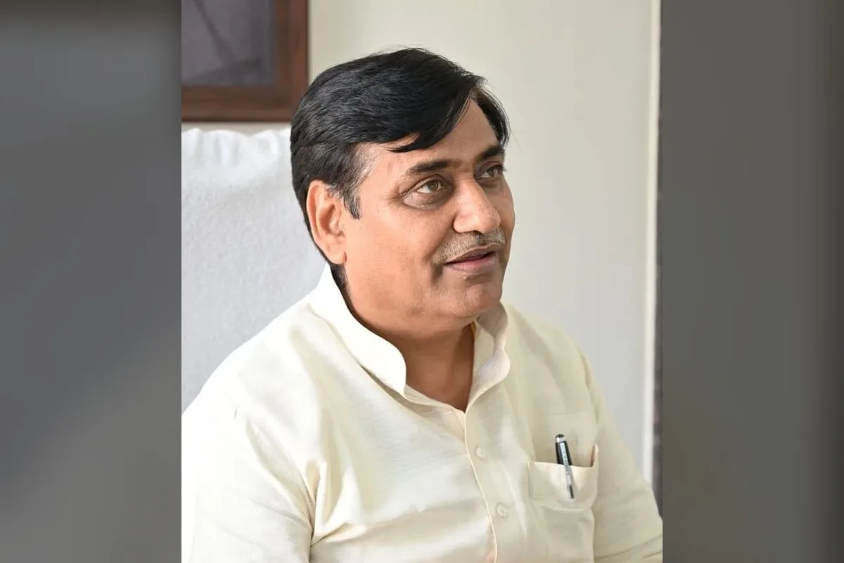 Congress Leader Accuses Government of Election Fraud in Sikar