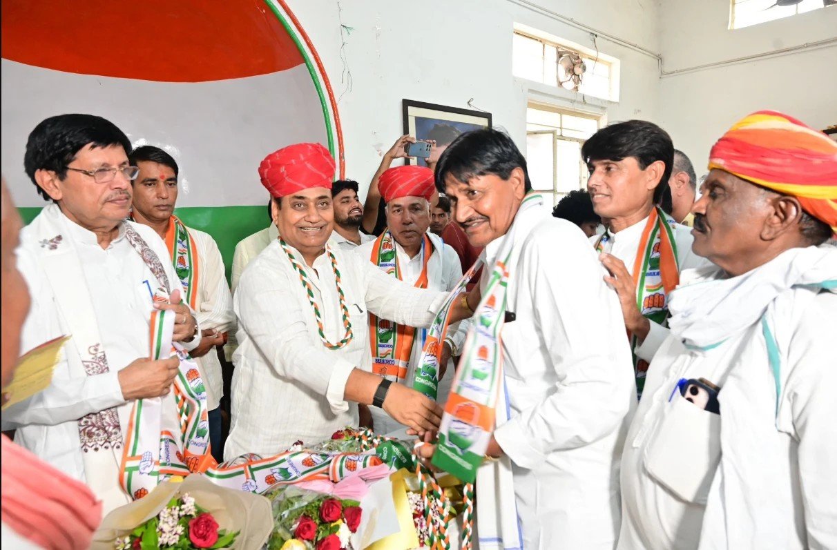 Congress Welcomes 68 New Members Amid Ongoing Panchayat Elections